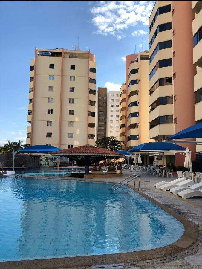 Apartamento Parque Aguas Quentes Go Caldas Novas